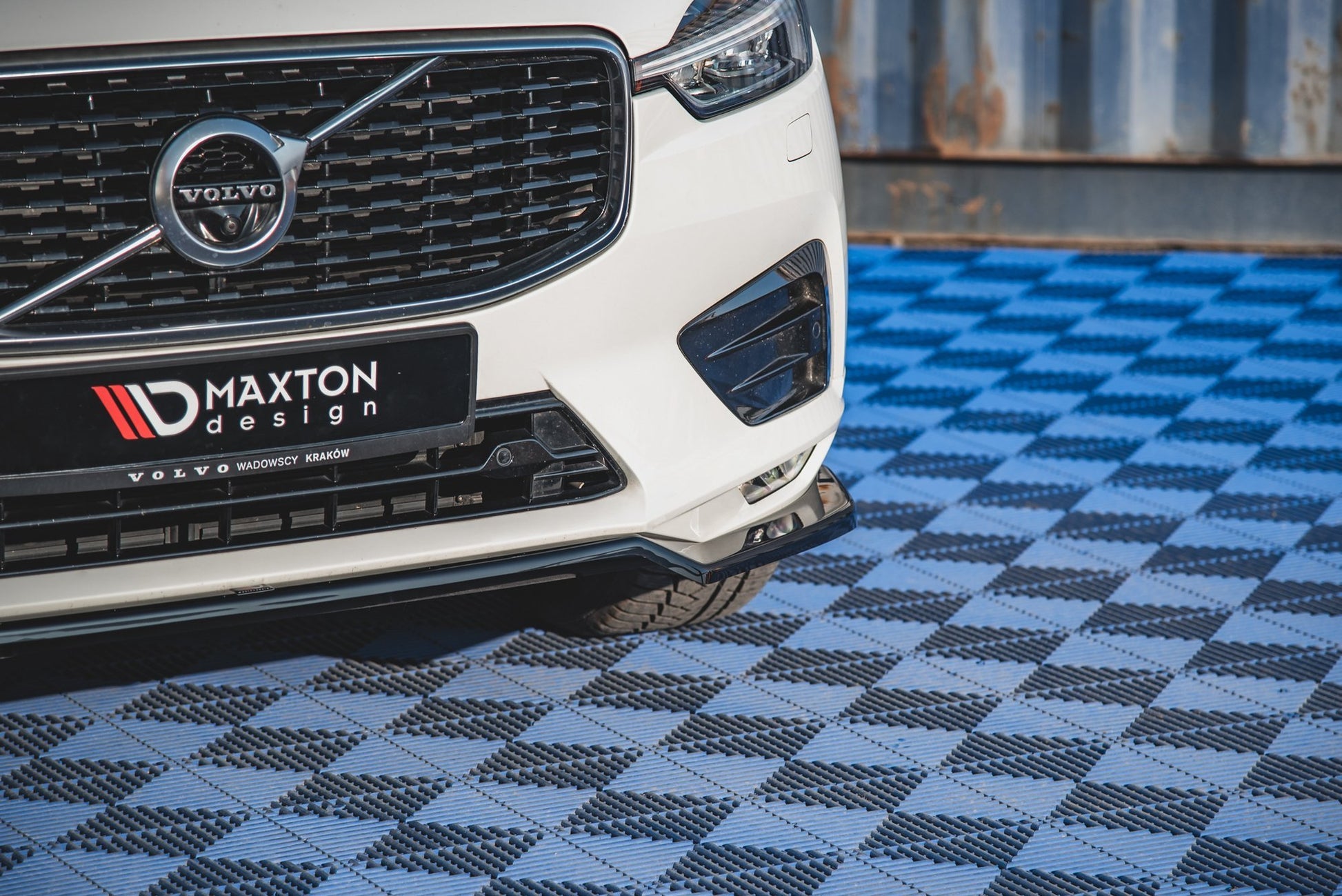 Front Ansatz V.1 für Volvo XC60 Mk2 R-Design schwarz matt