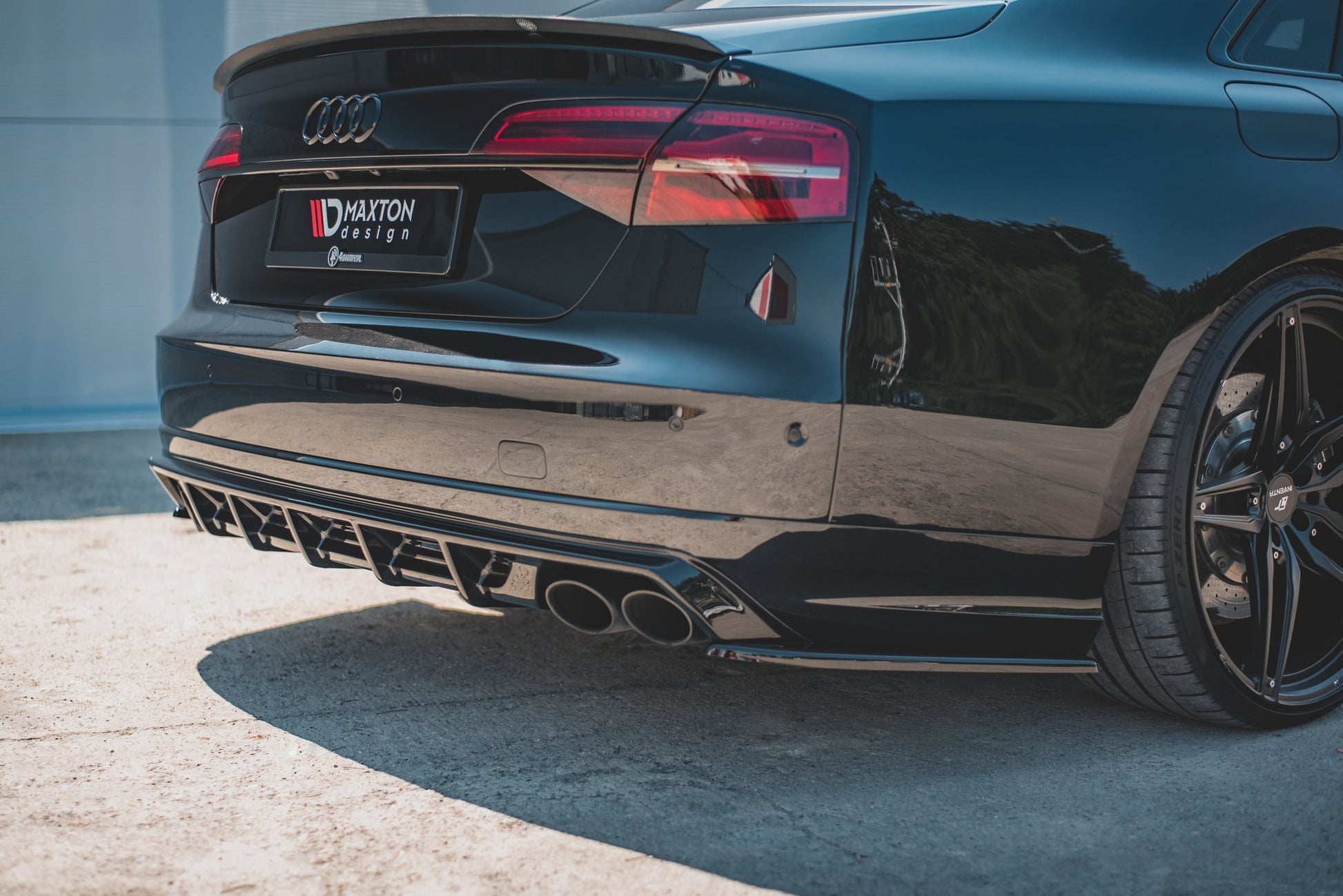 Heck Ansatz Flaps Diffusor V.2 für Audi S8 D4 Facelift schwarz matt