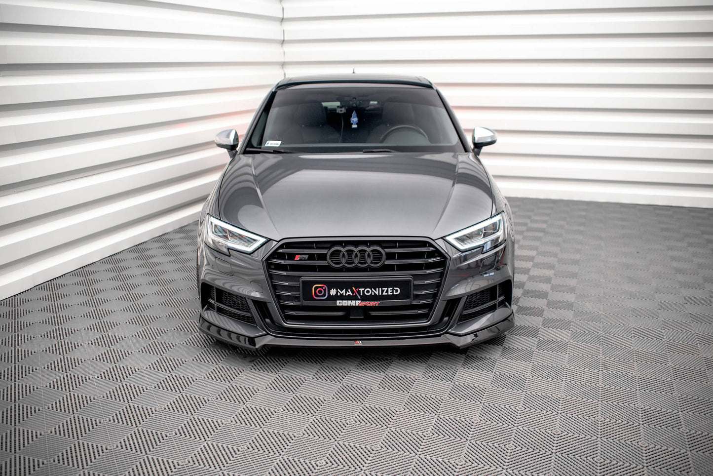 Front Ansatz V.3 für Audi S3 Sportback 8V Facelift Carbon Look