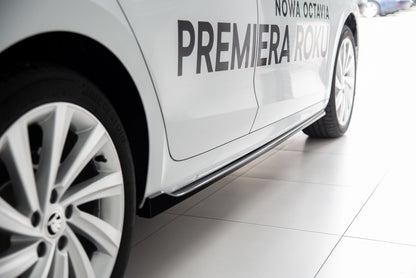 Seitenschweller Ansatz für V.1 für Skoda Octavia Mk4  schwarz Hochglanz