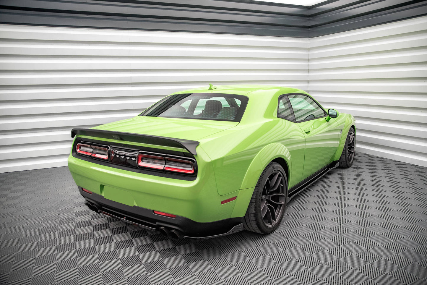Heck Ansatz Flaps Diffusor für Dodge Challenger SRT Hellcat Mk3 Carbon Look