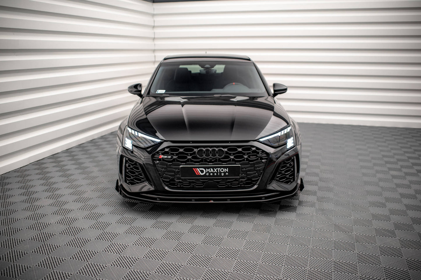 Street Pro Front Ansatz für +Flaps für V.1 + Flaps Audi RS3 8Y schwarz Hochglanz