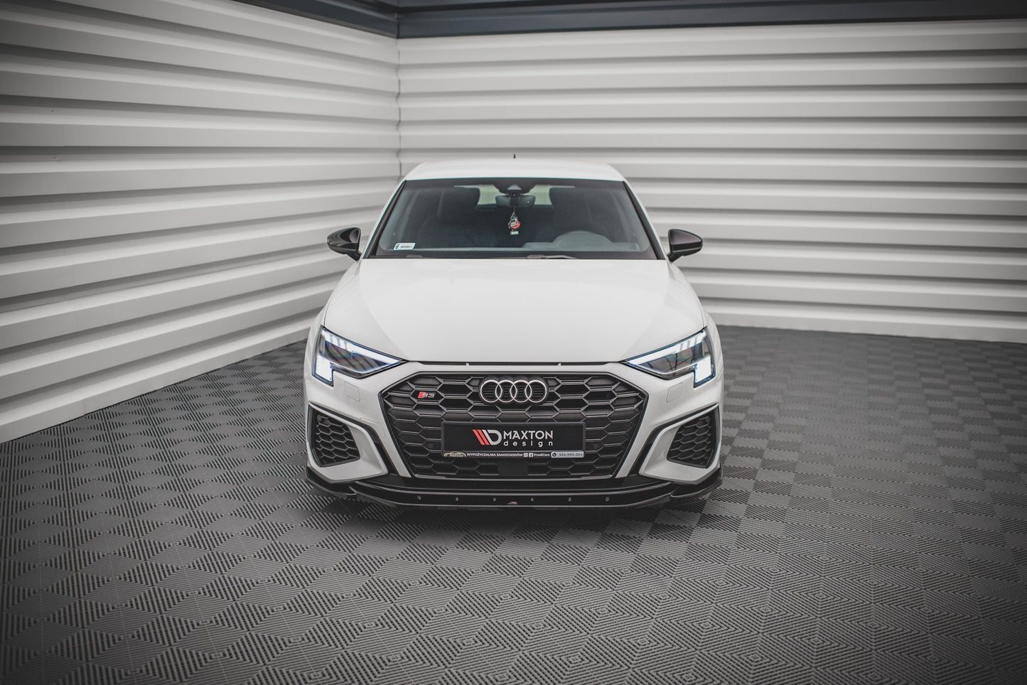 Front Ansatz V.4 für Audi S3 / A3 S-Line 8Y Carbon Look
