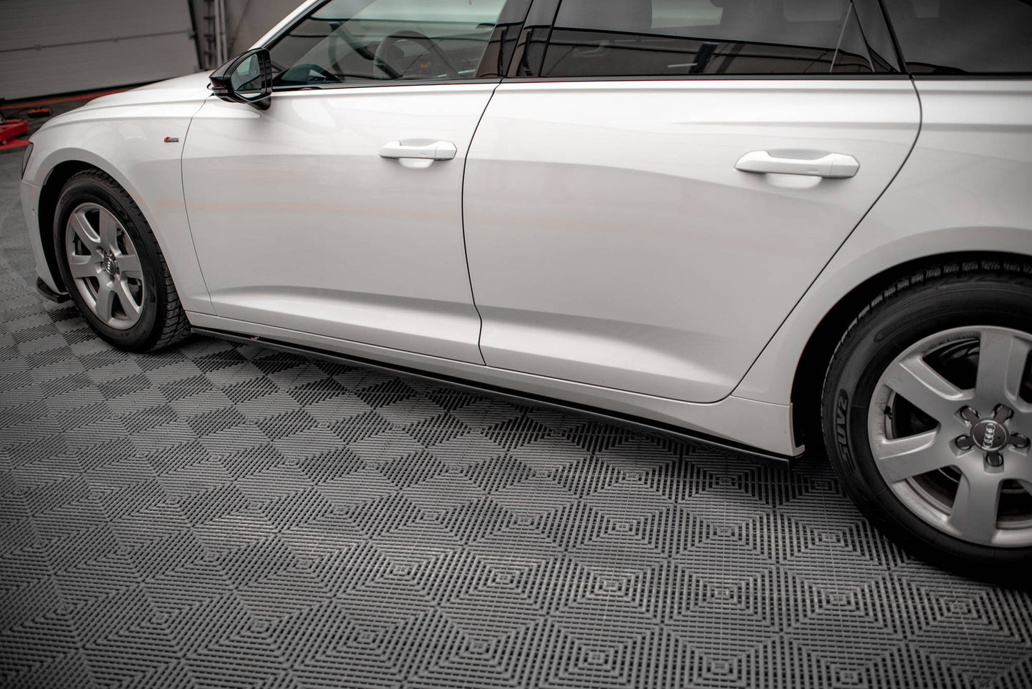 Seitenschweller Ansatz für Audi A6 C8 schwarz Hochglanz