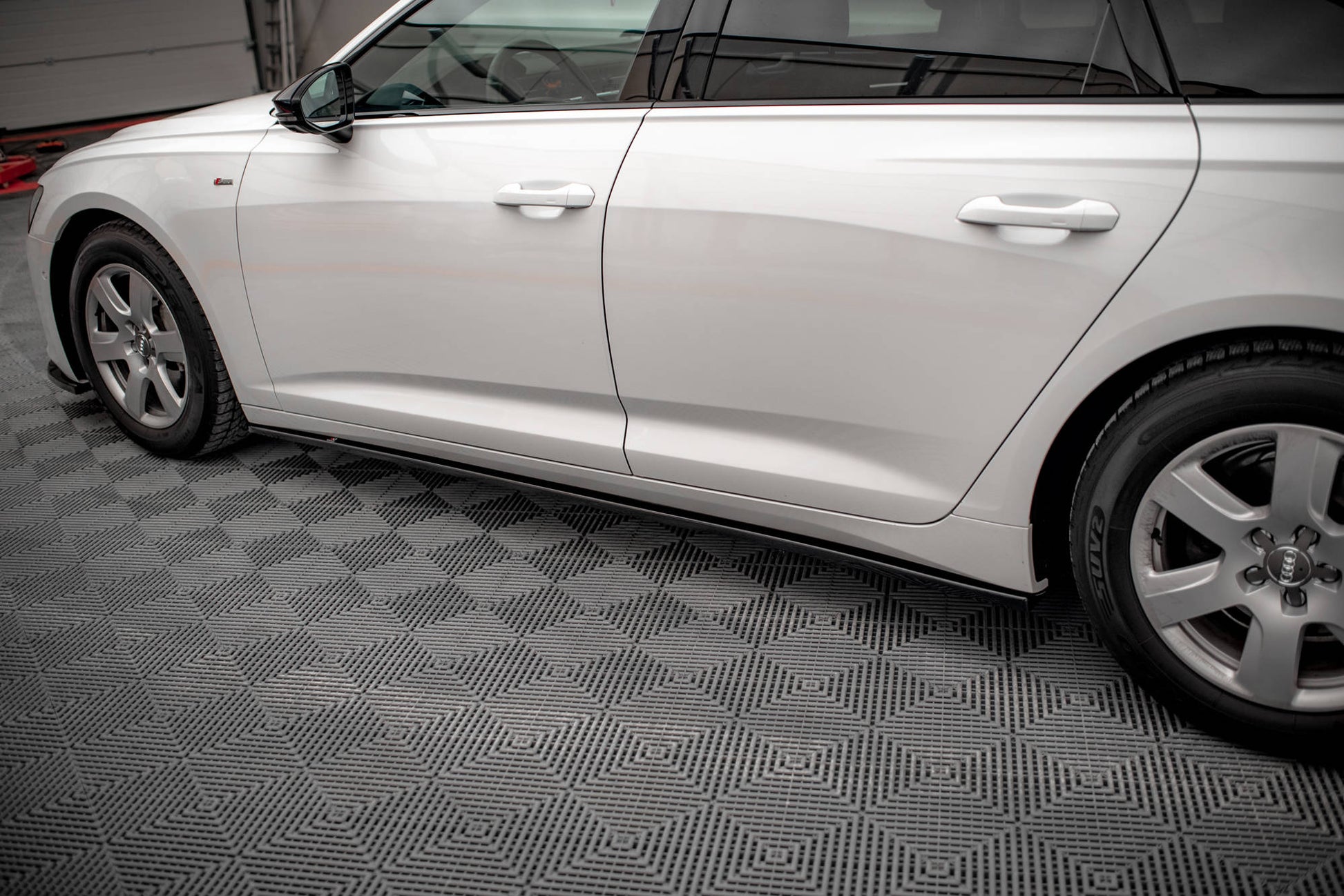 Seitenschweller Ansatz für Audi A6 C8 schwarz matt