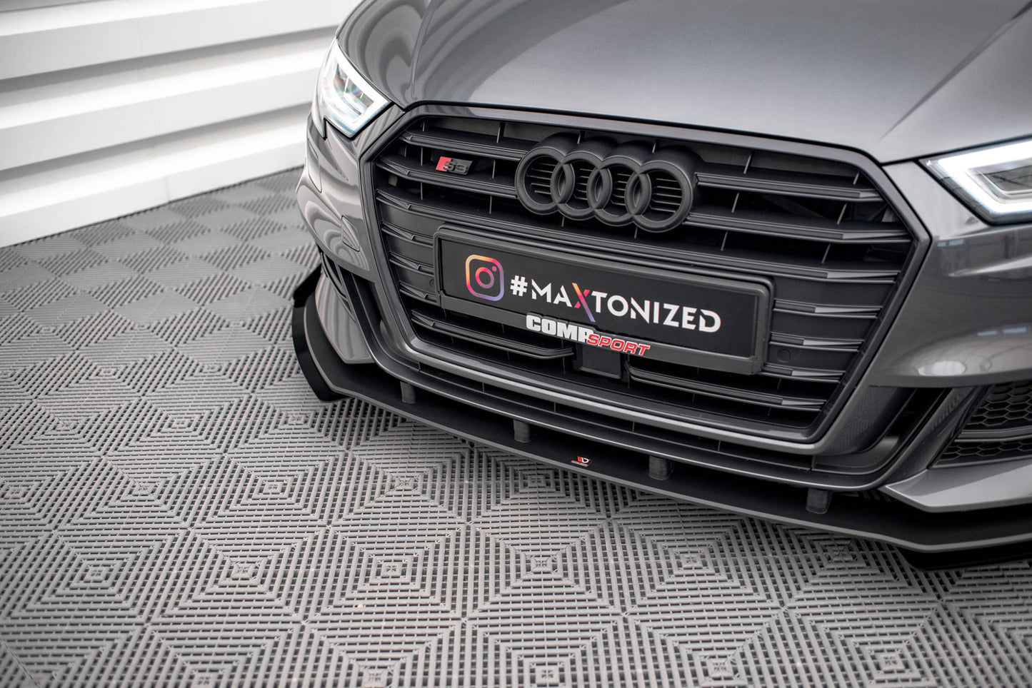 Street Pro Front Ansatz für +Flaps für V.1 + Flaps Audi S3 Sportback 8V Facelift schwarz Hochglanz