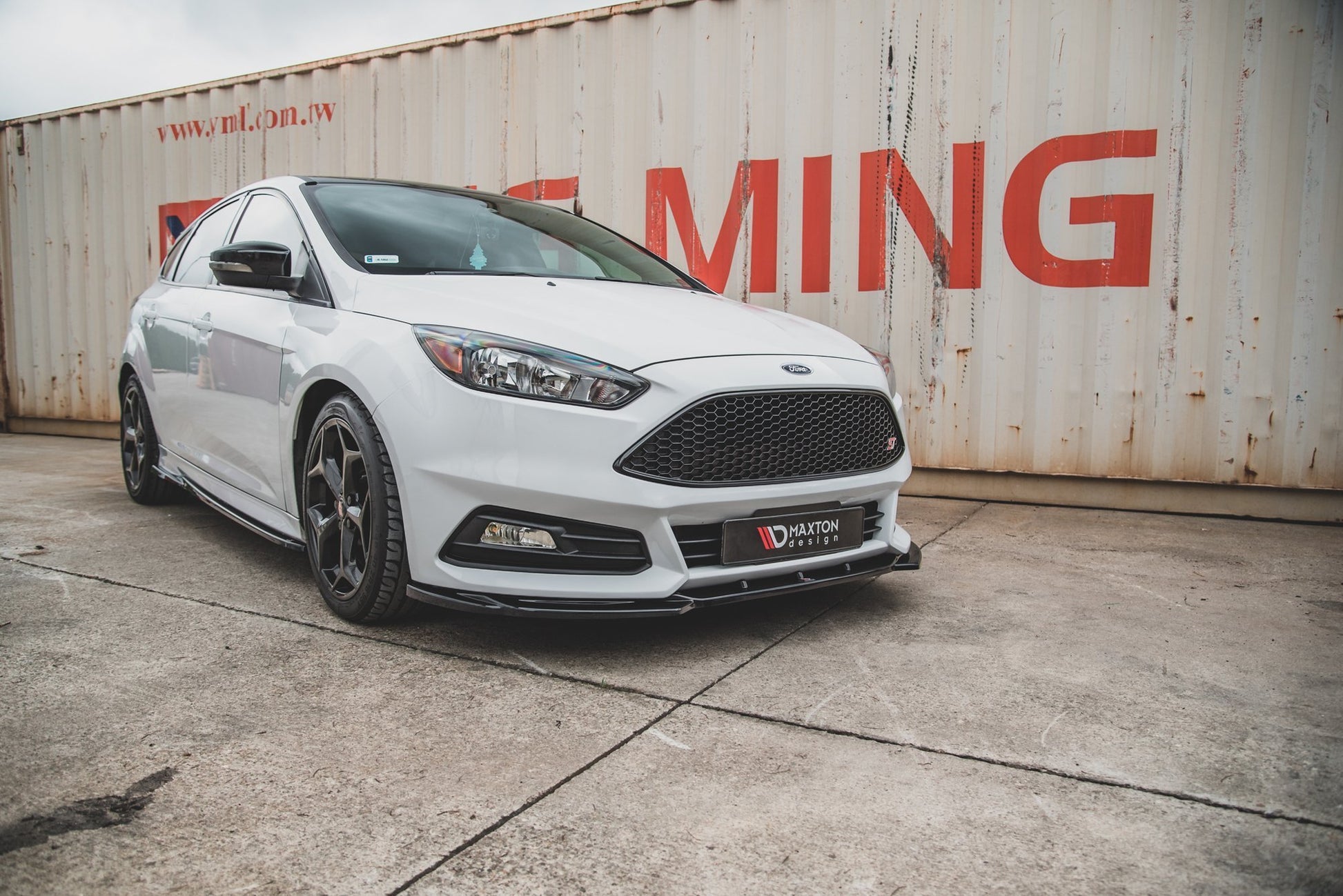 Front Ansatz V.5 für Ford Focus ST Mk3 Facelift schwarz matt
