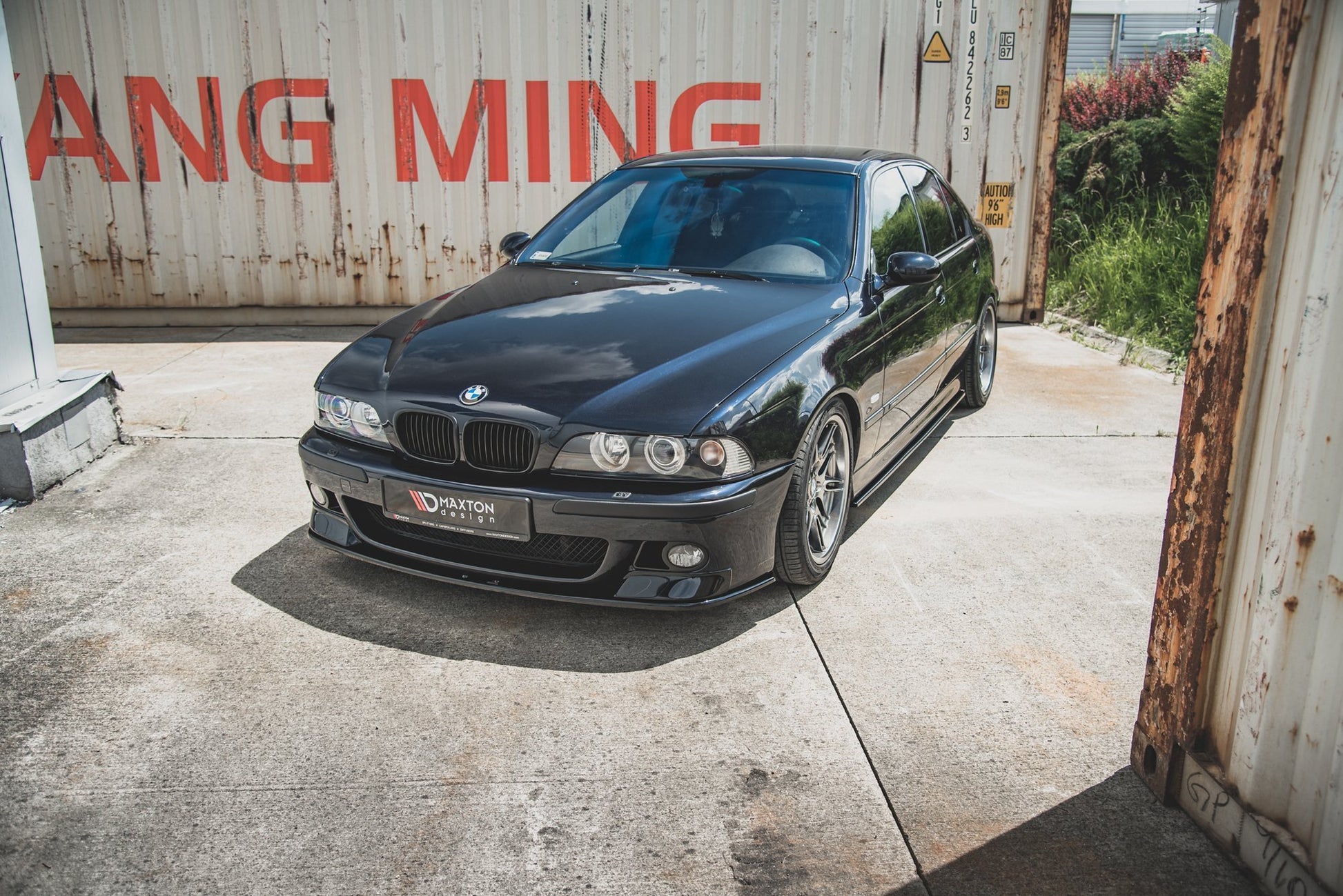 Front Ansatz für Seite + Front Ansatz für  BMW M5 E39 schwarz Hochglanz