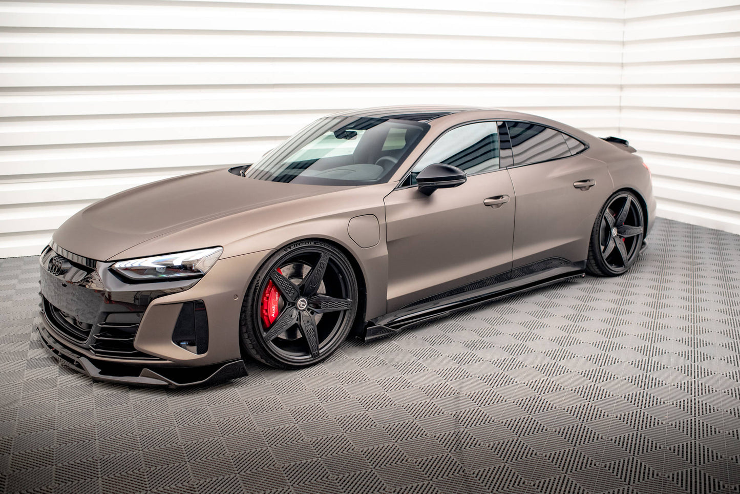 Seitenschweller Ansatz für V.2 für Audi e-Tron GT / RS GT Mk1 Carbon Look
