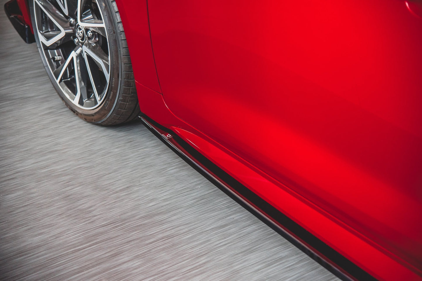 Seitenschweller Ansatz für Toyota Corolla XII Hatchback schwarz Hochglanz