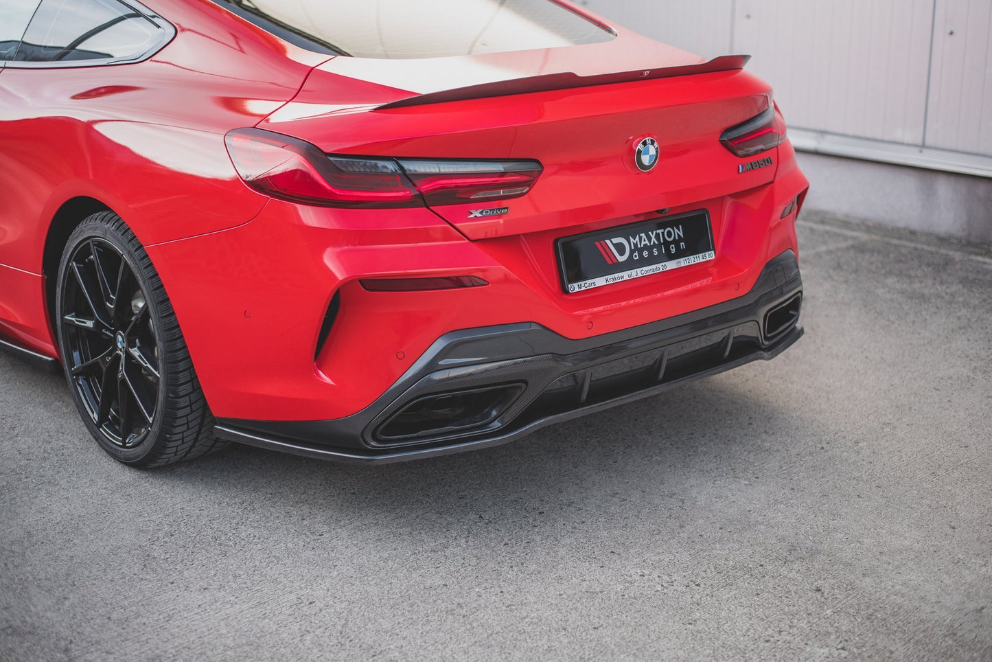 Mittlerer Diffusor Heck Ansatz für BMW 8 Coupe M-Paket G15 schwarz Hochglanz
