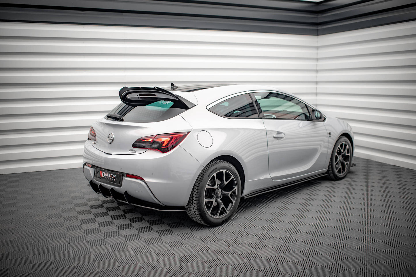 Street Pro Heckschürze für Opel Astra GTC OPC-Line J