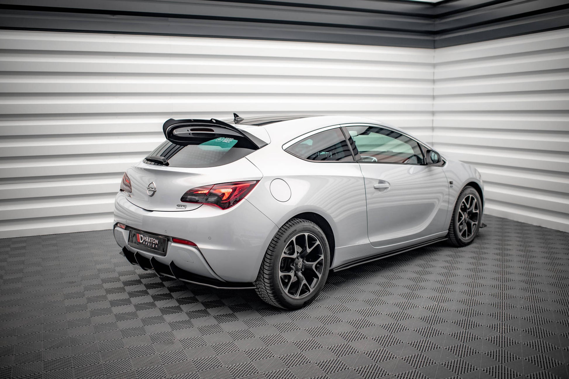 Street Pro Heckschürze für Opel Astra GTC OPC-Line J