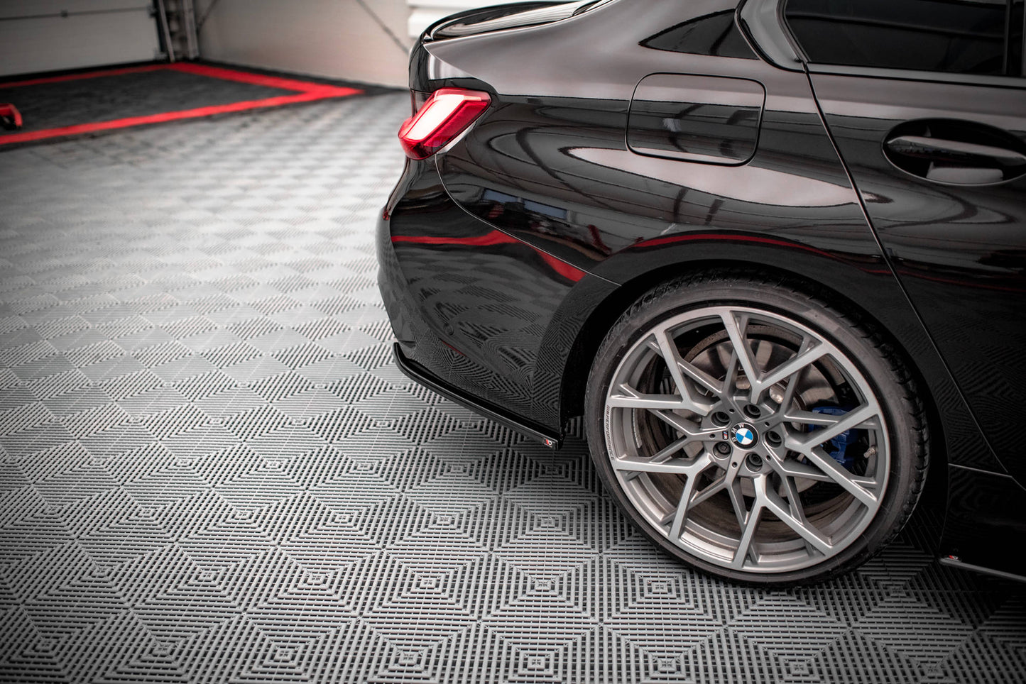 Heck Ansatz Flaps Diffusor V.4 für BMW 3er M-Paket G20 / G21 schwarz Hochglanz