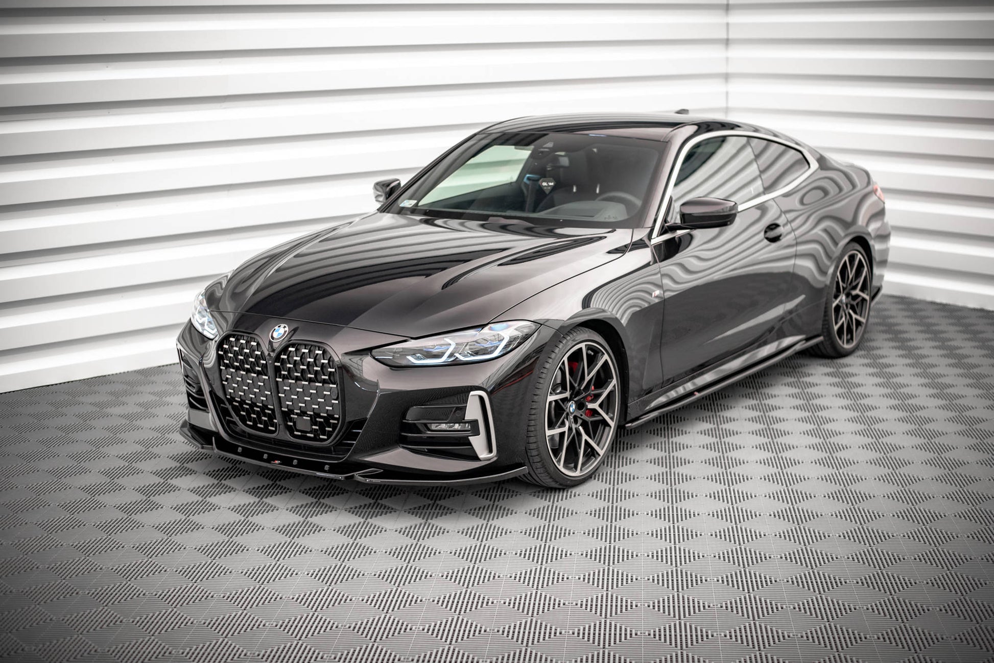 Front Ansatz V.4 für BMW 4er M-Paket G22 schwarz Hochglanz