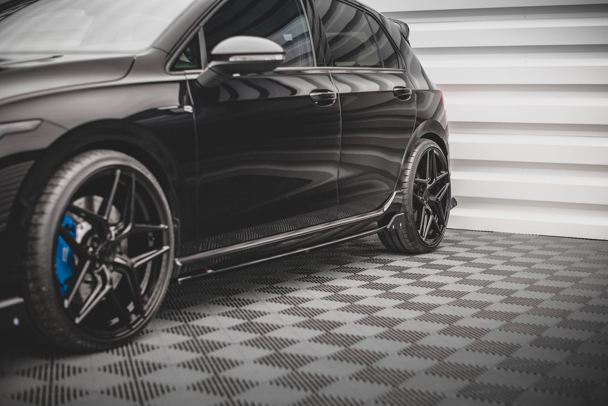 Seitenschweller Ansatz für + Flaps V.2 für Volkswagen Golf R Mk8