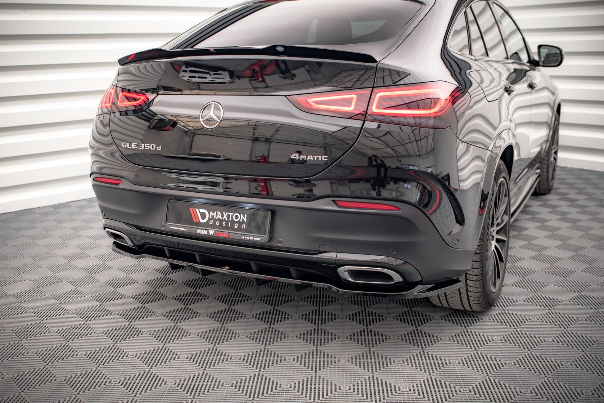 Mittlerer Diffusor Heck Ansatz DTM Look für Mercedes-Benz GLE Coupe AMG-Line C167 Carbon Look