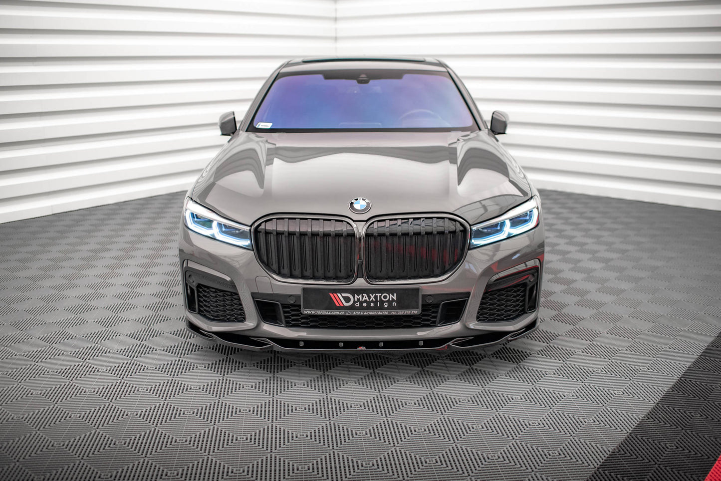 Front Ansatz V.2 für BMW 7 G11 M-Paket Facelift schwarz Hochglanz