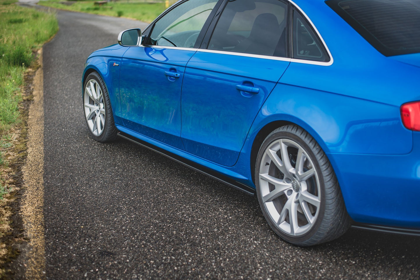 Seitenschweller Ansatz für Audi S4 / A4 / A4 S-Line B8 / B8 FL schwarz Hochglanz