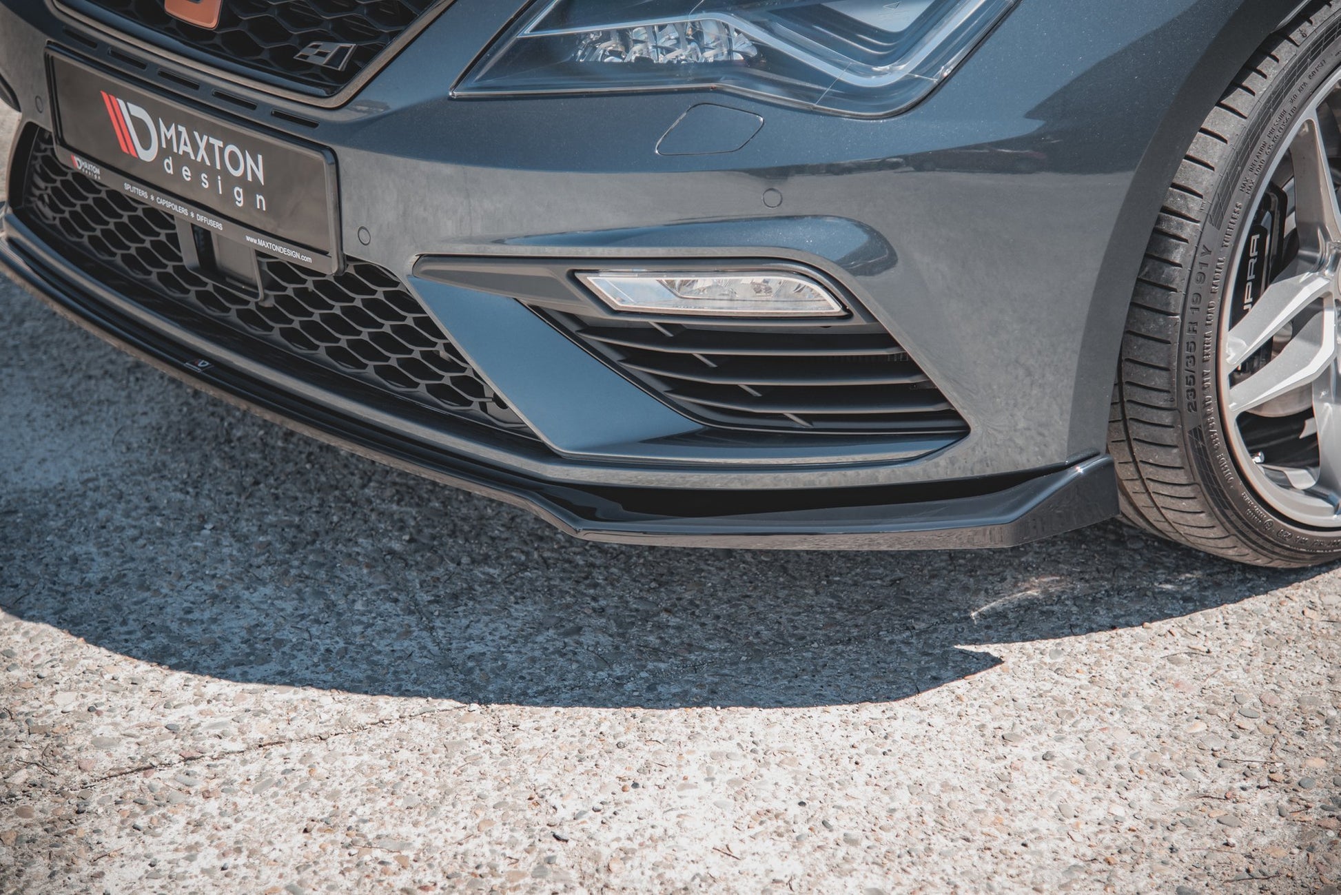 Front Ansatz V.7 für Seat Leon Cupra / FR Mk3 FL schwarz matt