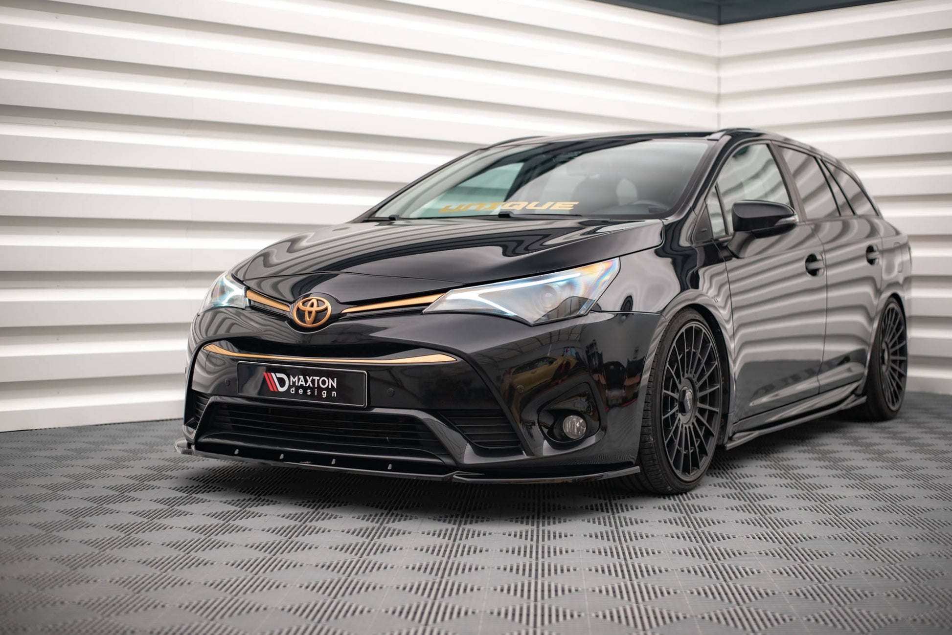 Front Ansatz V.2 für Toyota Avensis Mk3 Facelift schwarz matt