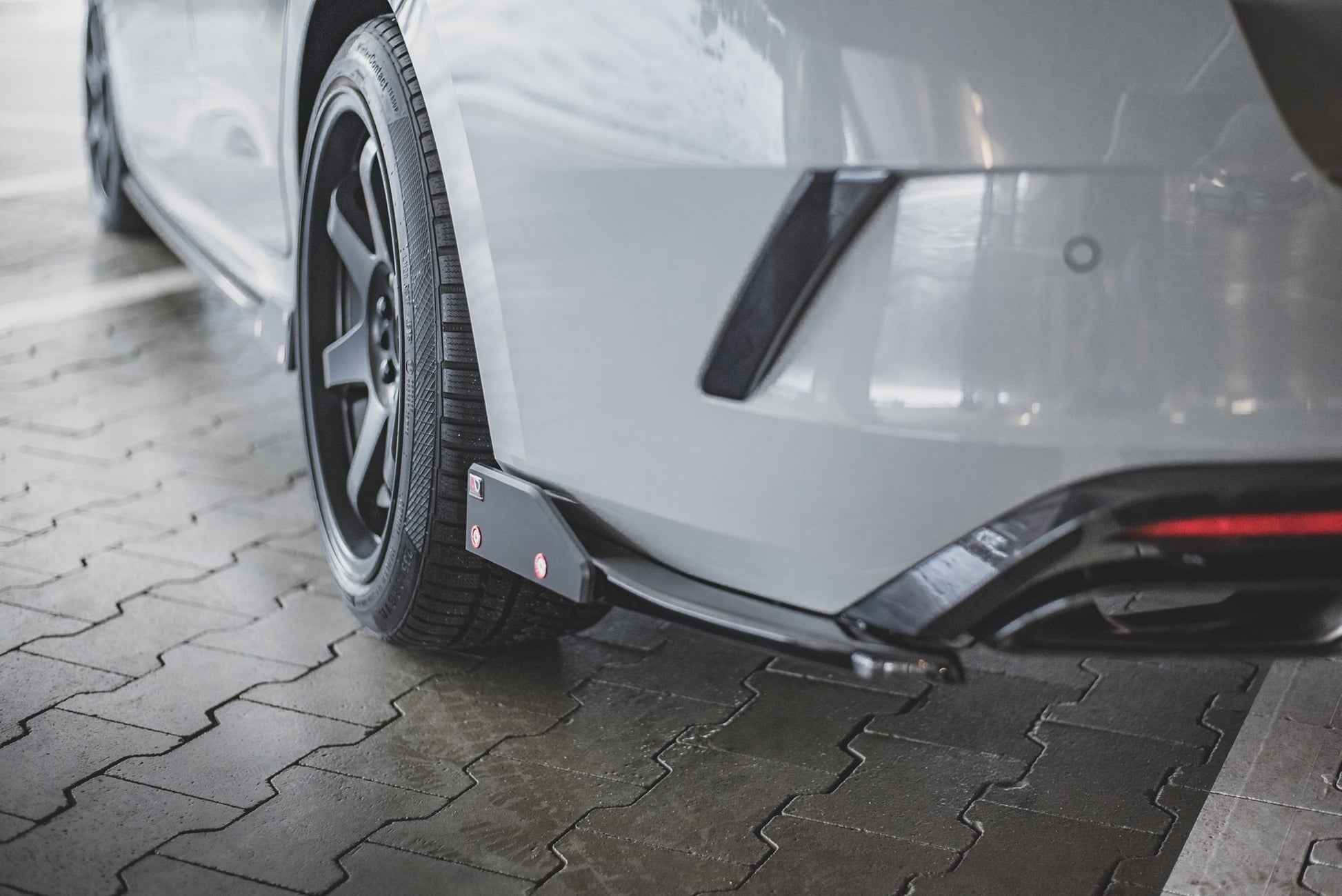 Heck Ansatz Flaps Diffusor +Flaps für V.2 Skoda Octavia RS Mk4