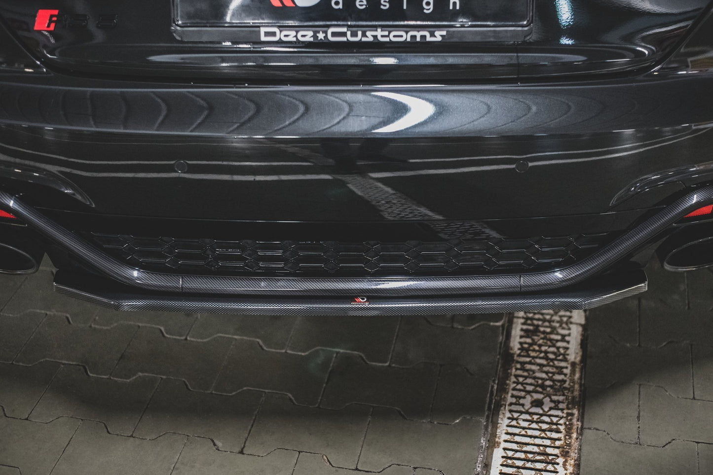 Mittlerer Diffusor Heck Ansatz für Audi RS5 F5 Facelift Carbon Look