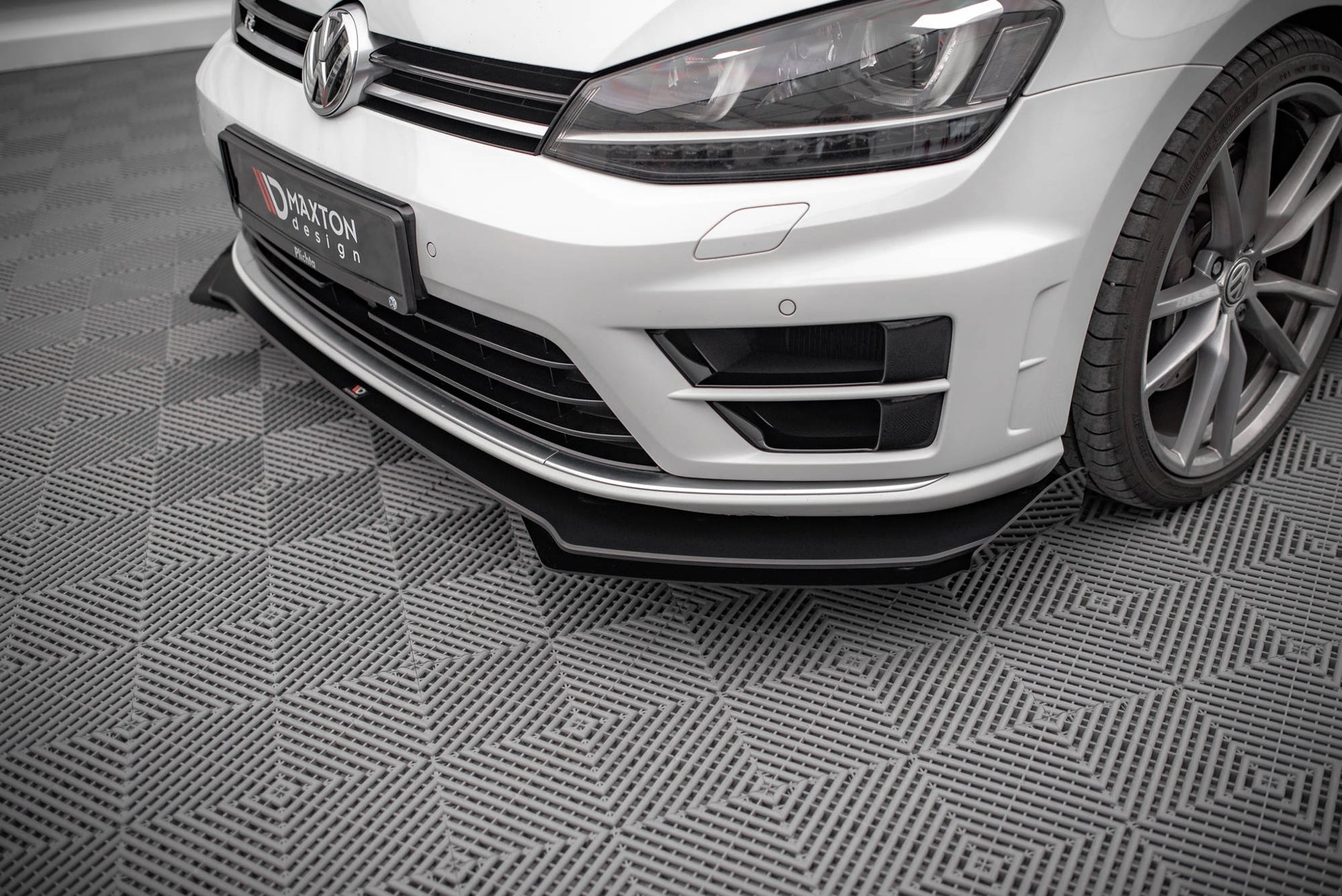 Front Flaps Volkswagen Golf R Mk7 schwarz Hochglanz