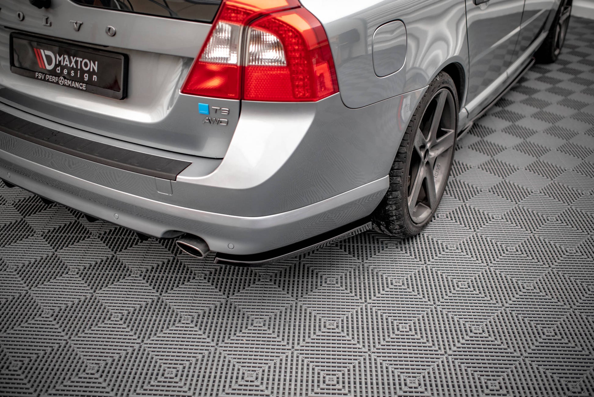 Heck Ansatz Flaps Diffusor für Volvo V70 Mk3 schwarz matt