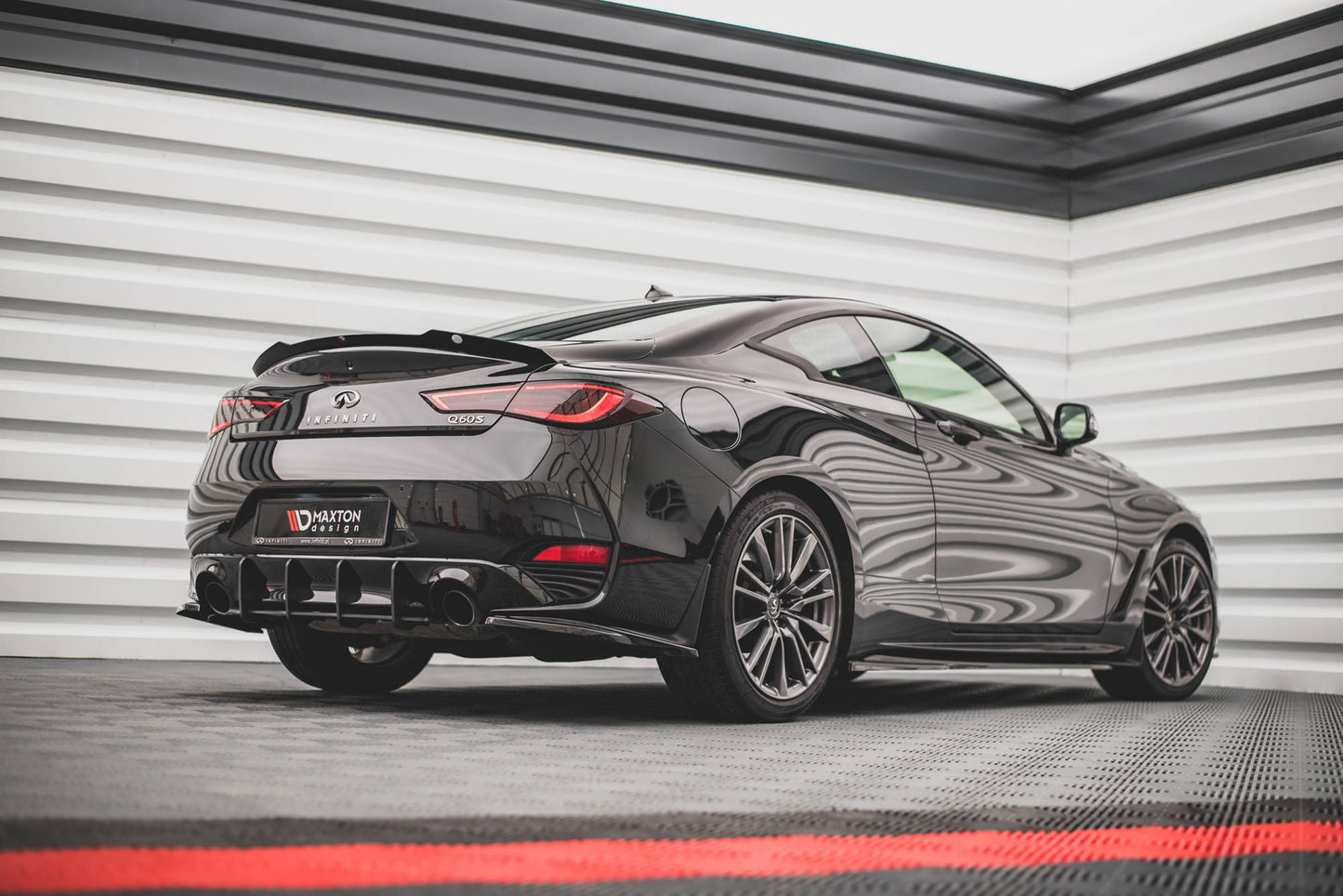Spoiler CAP für Infiniti Q60 S Mk2 schwarz Hochglanz