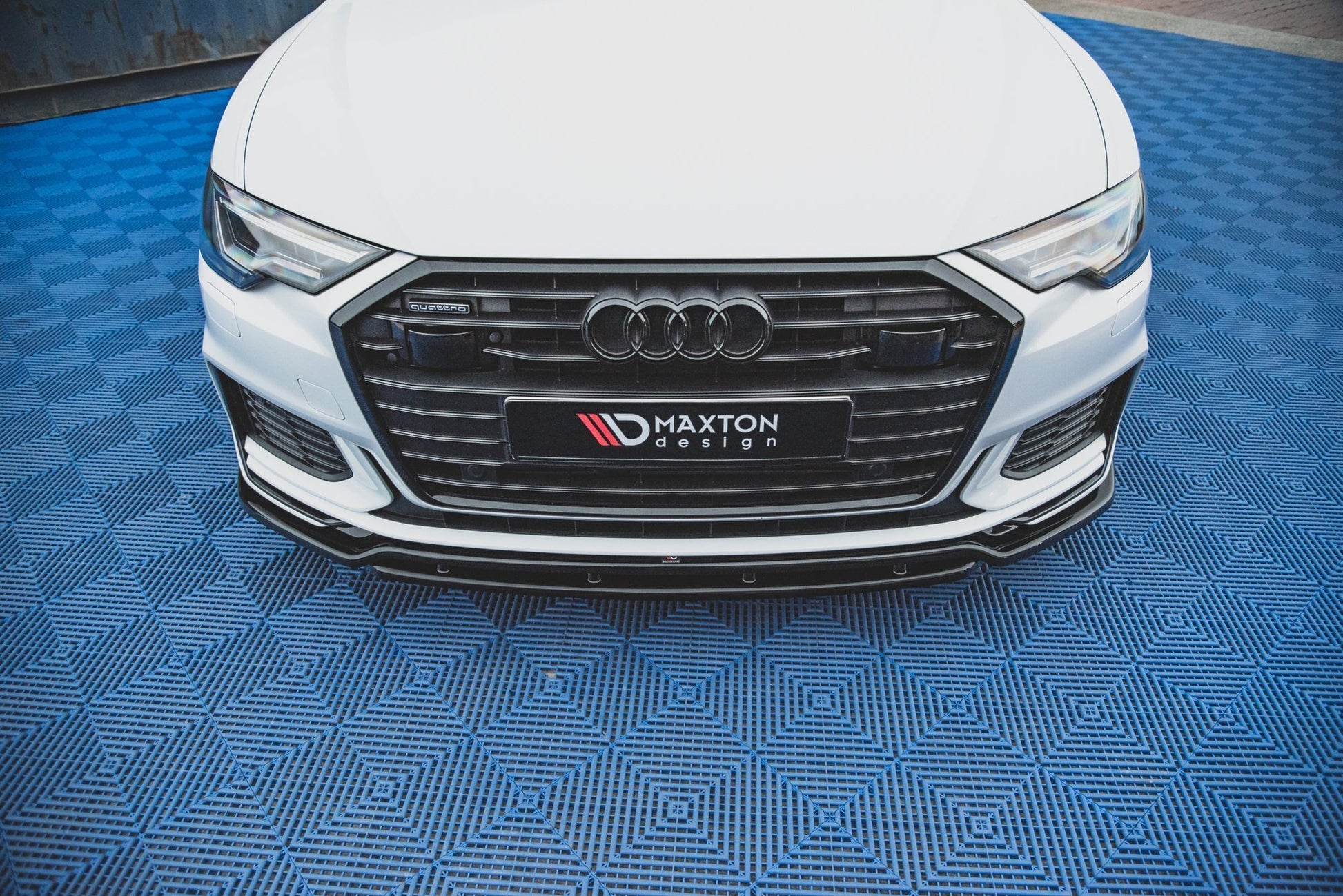 Front Ansatz V.3 für Audi A6 S-Line / S6 C8  schwarz Hochglanz
