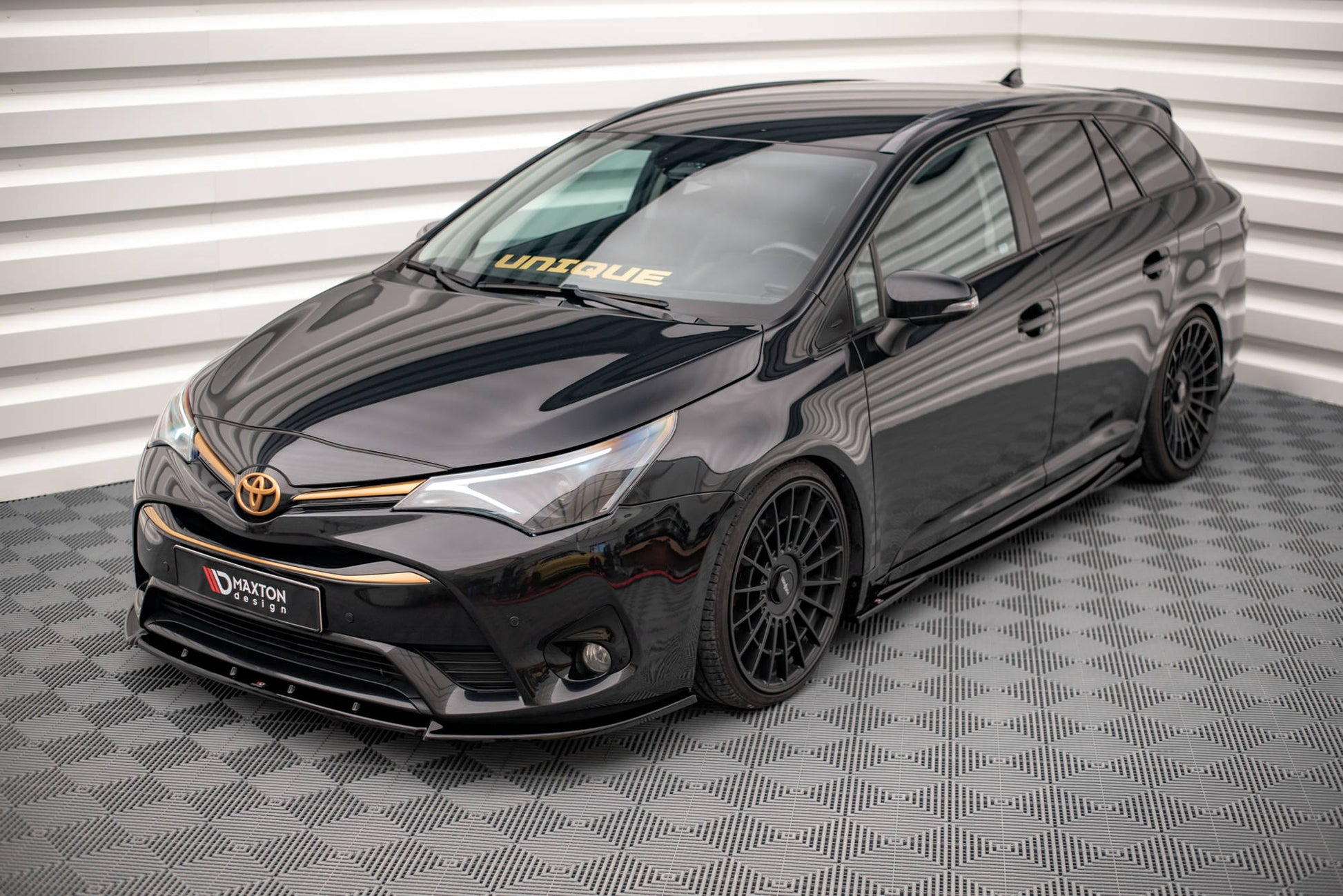 Seitenschweller Ansatz für Toyota Avensis Mk3 Facelift schwarz matt