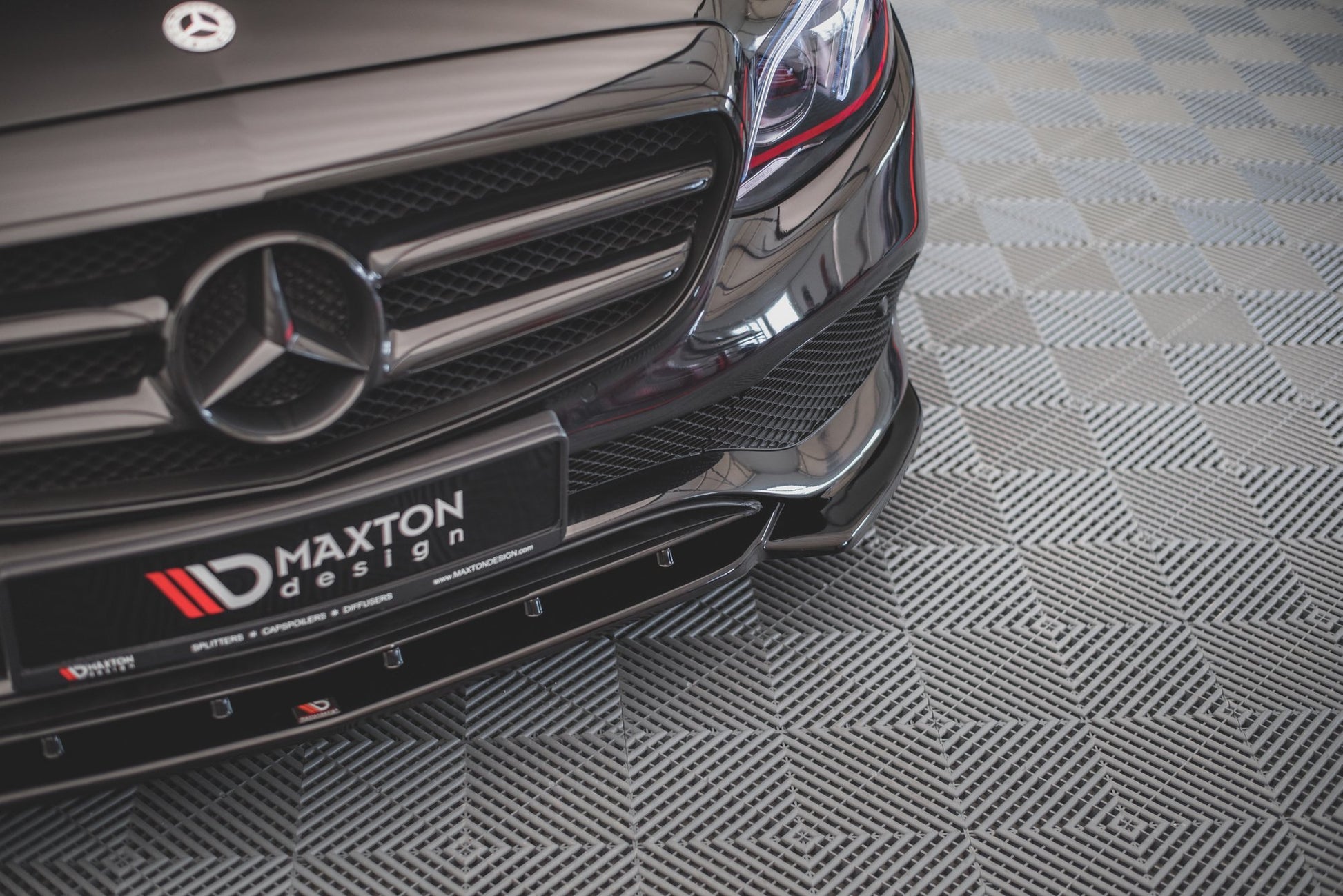 Front Ansatz für Mercedes-Benz E W213 schwarz matt