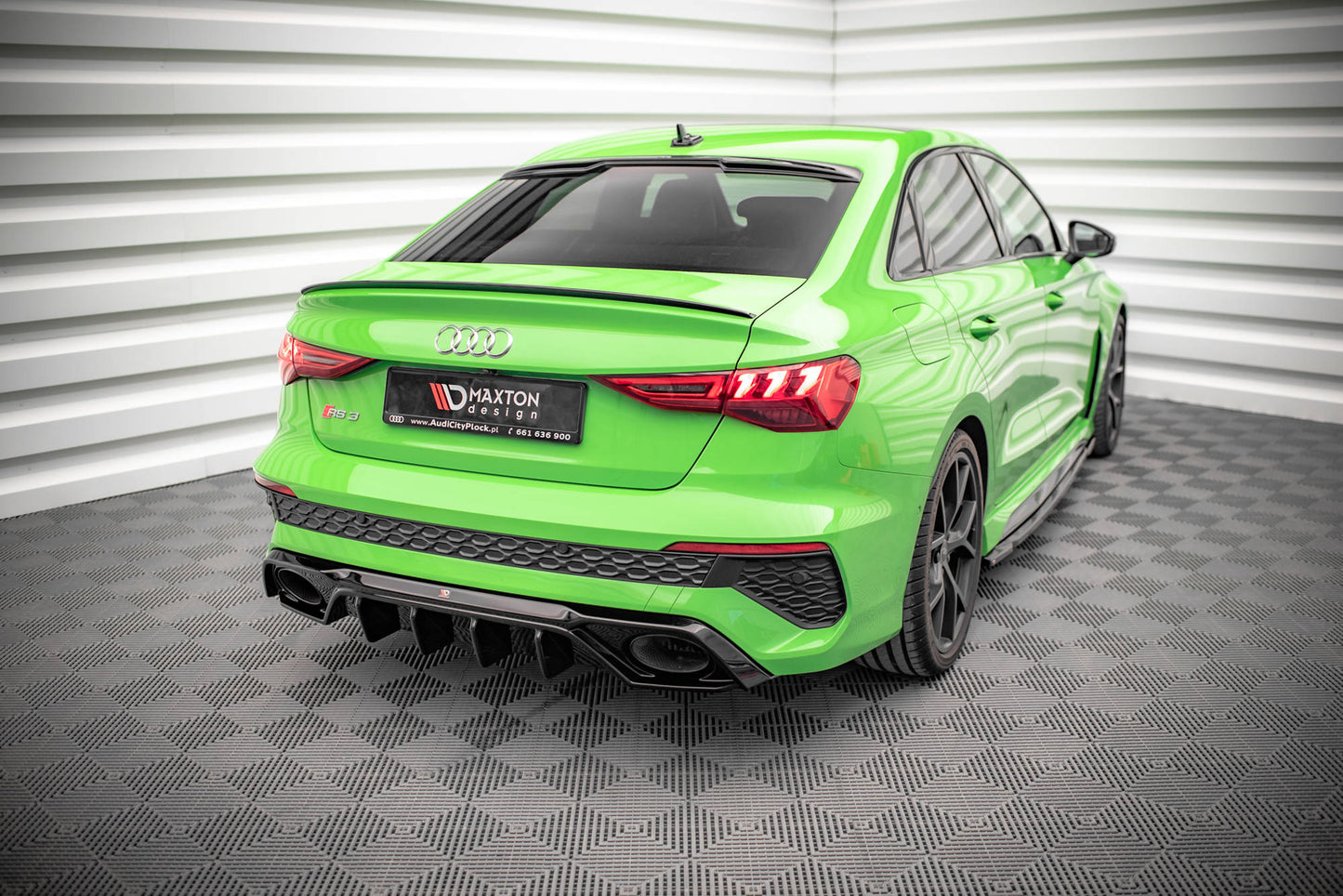 Diffusor Heck Ansatz für Audi RS3 8Y schwarz Hochglanz