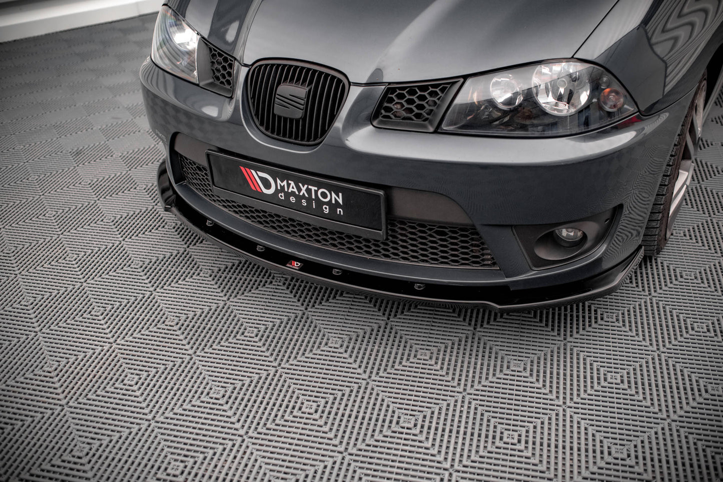 Front Ansatz V.1 für Seat Ibiza Cupra Mk3 schwarz Hochglanz