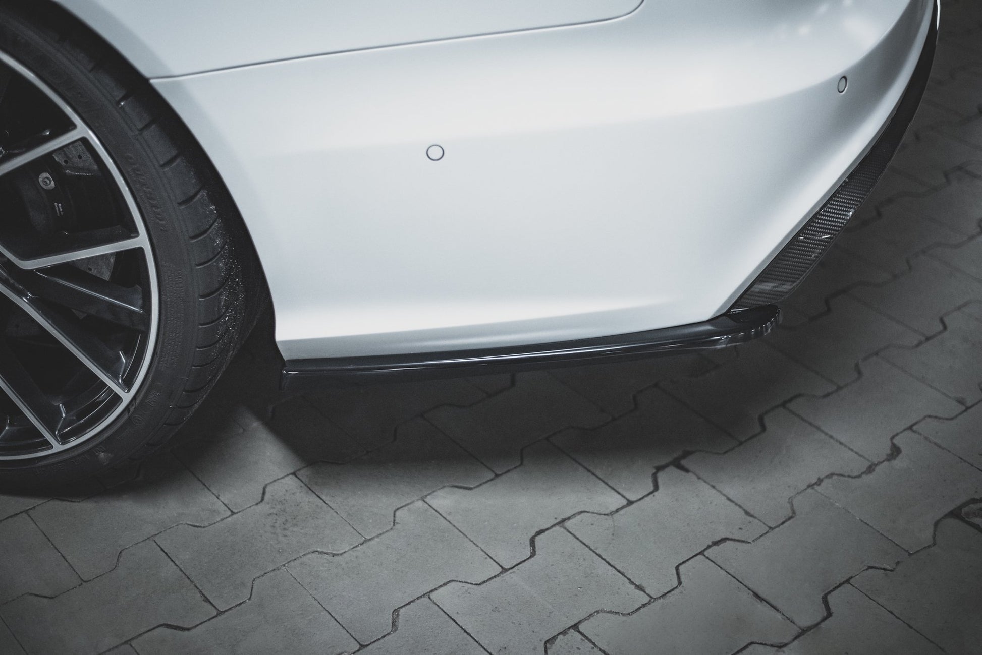 Heck Ansatz Flaps Diffusor V.2 für Audi RS6 C7 Carbon Look