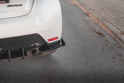 Hintere Seiten Flaps für Toyota GR Yaris Mk4 schwarz Hochglanz