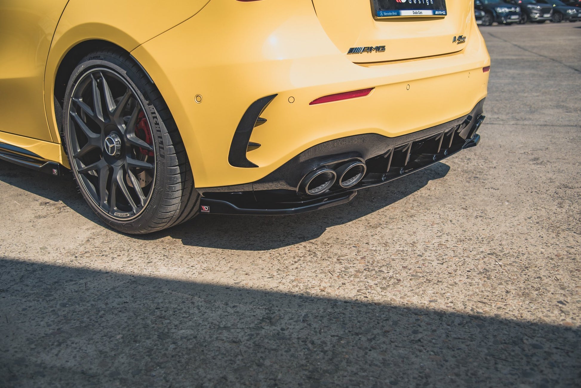 Heck Ansatz Flaps Diffusor für Mercedes-AMG A 45 S W177 Carbon Look