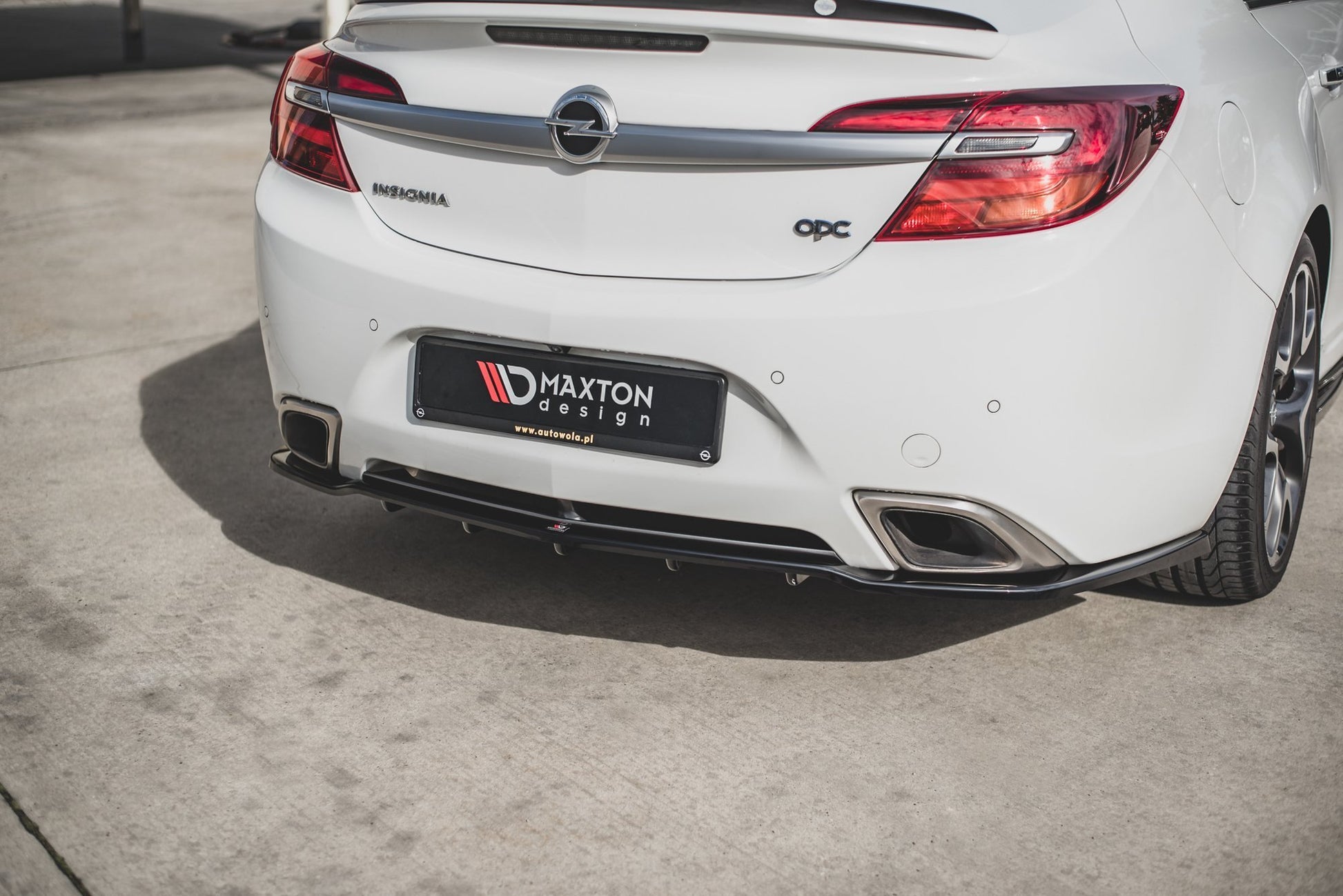 Mittlerer Diffusor Heck Ansatz DTM Look für Opel Insignia Mk. 1 OPC Facelift schwarz matt
