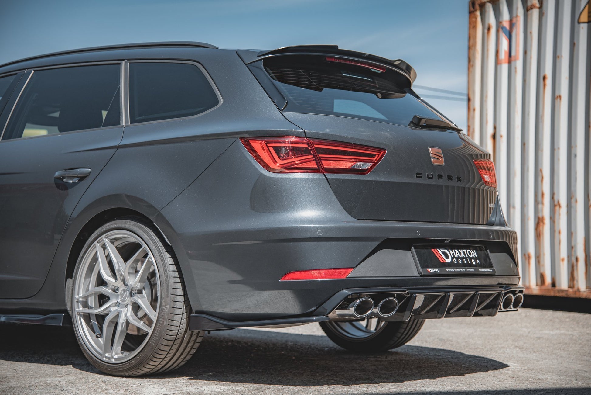 Heck Ansatz Flaps Diffusor V.3 für Seat Leon Cupra Mk3 FL Sportstourer schwarz matt