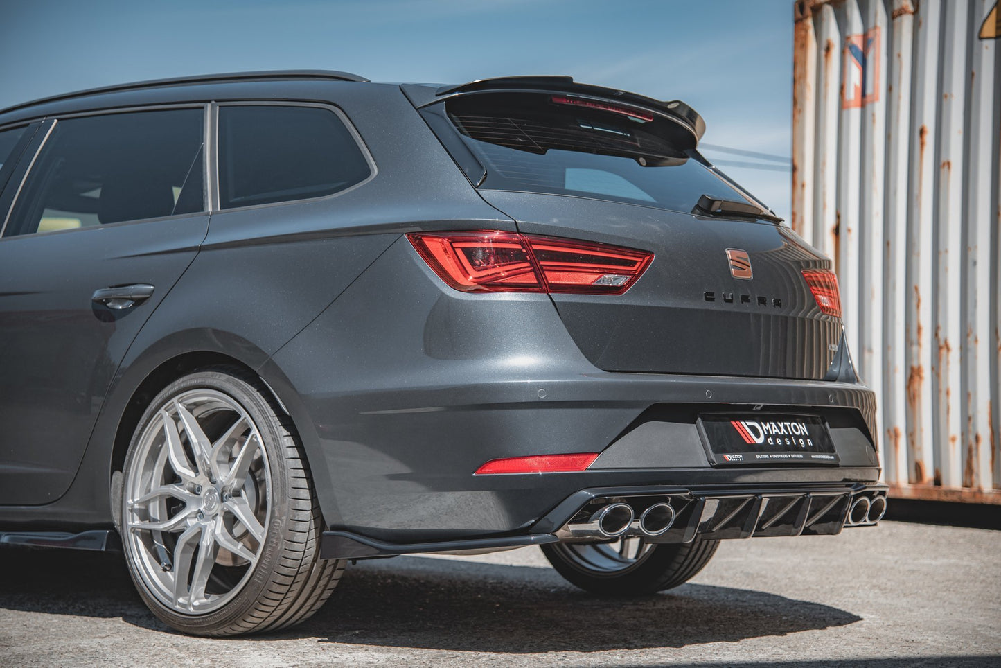 Heck Ansatz Flaps Diffusor V.3 für Seat Leon Cupra Mk3 FL Sportstourer Carbon Look