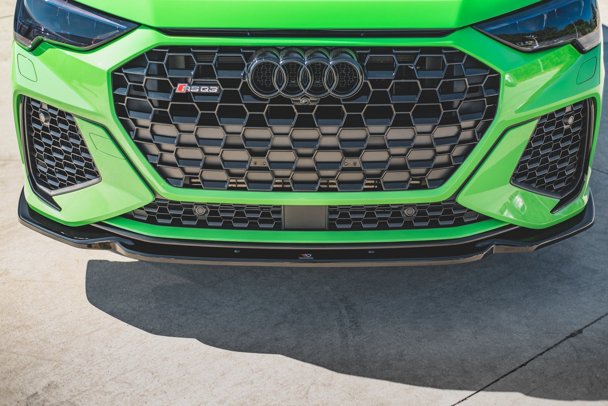 Front Ansatz V.1 für Audi RSQ3 F3 schwarz Hochglanz