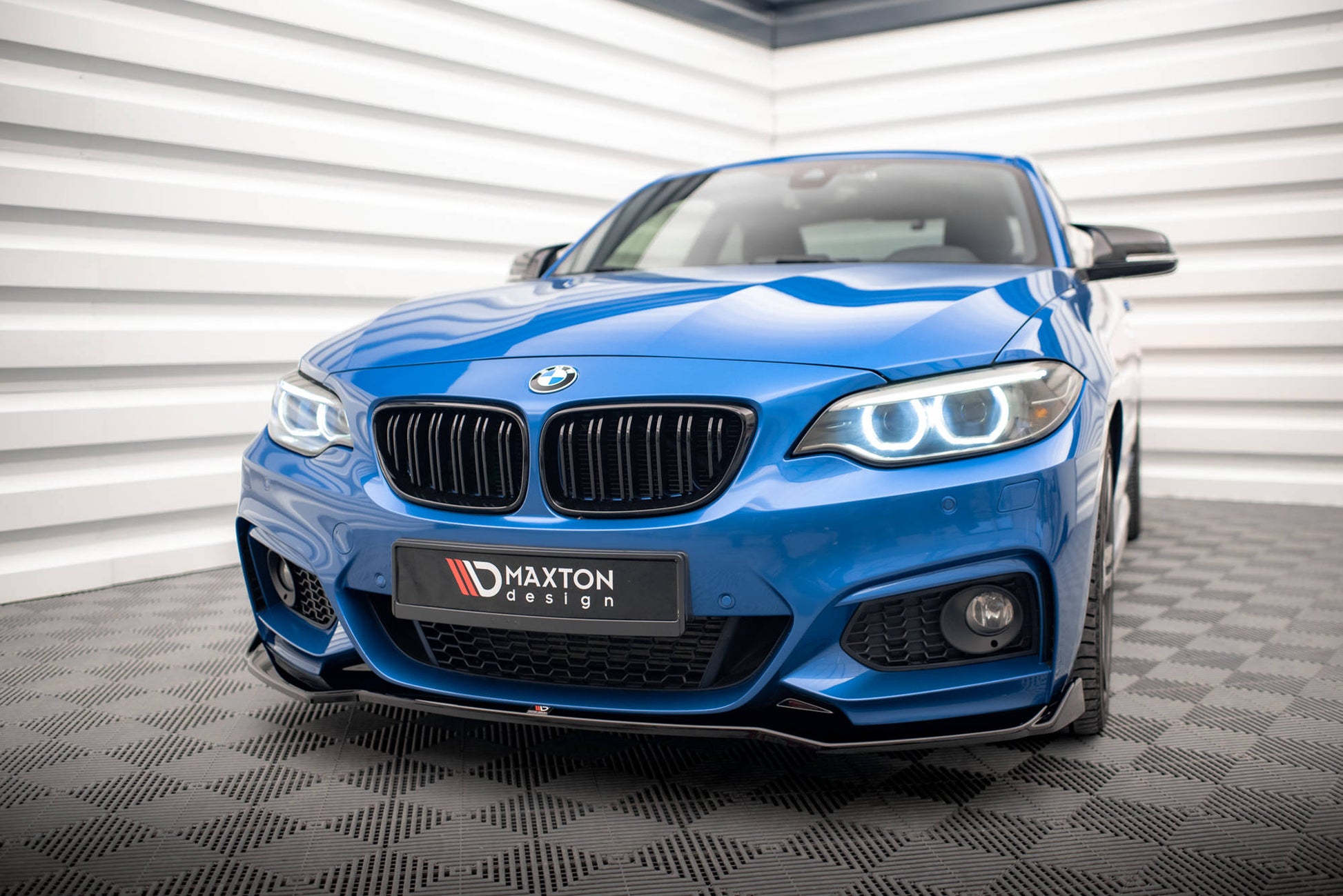 Front Ansatz V.1 für BMW 2 M-Paket F22 schwarz Hochglanz