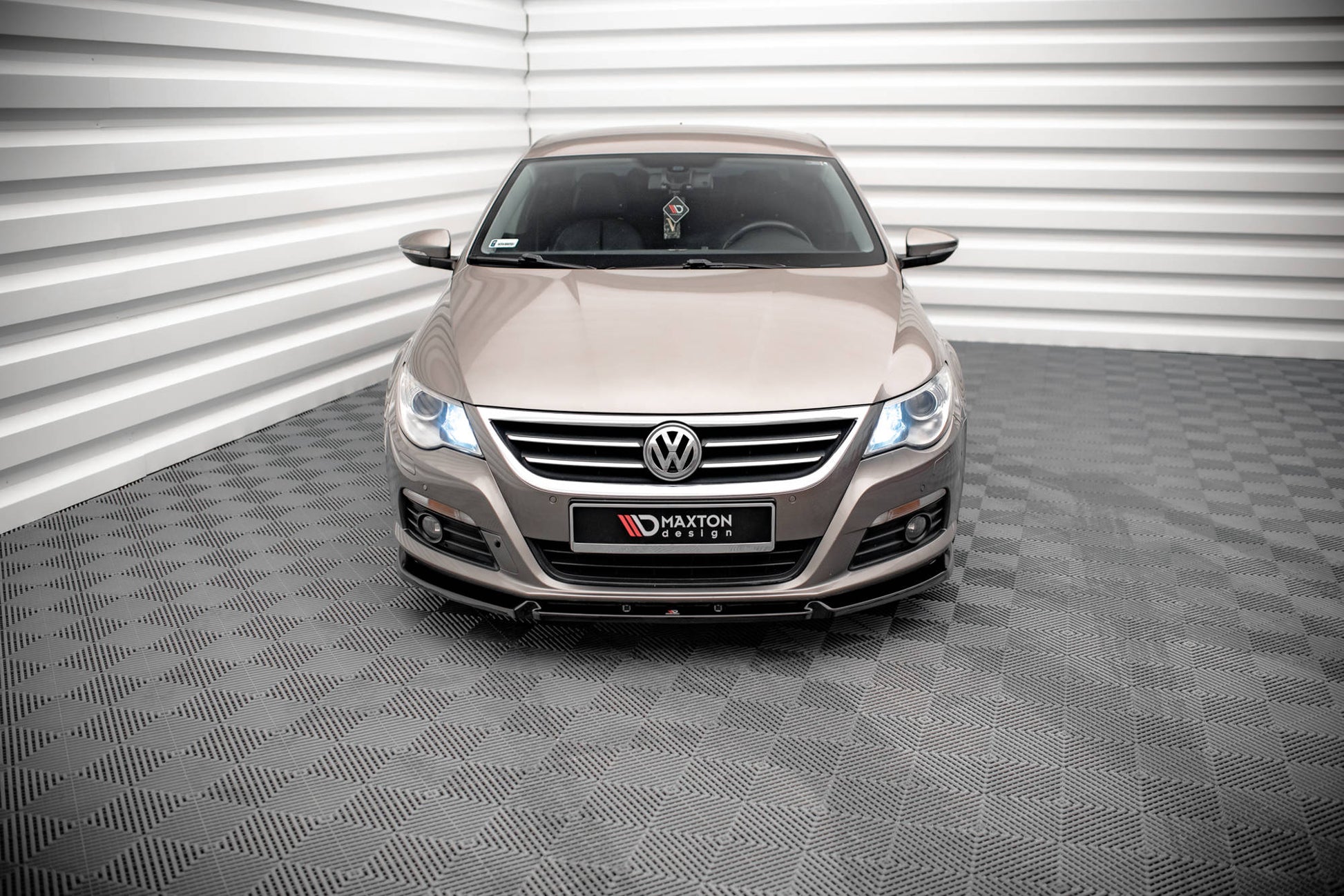 Front Ansatz V.3 für Volkswagen Passat CC schwarz Hochglanz