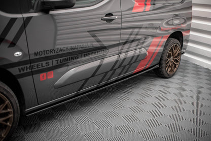 Seitenschweller Ansatz für Peugeot Partner Maxi Mk3 Carbon Look