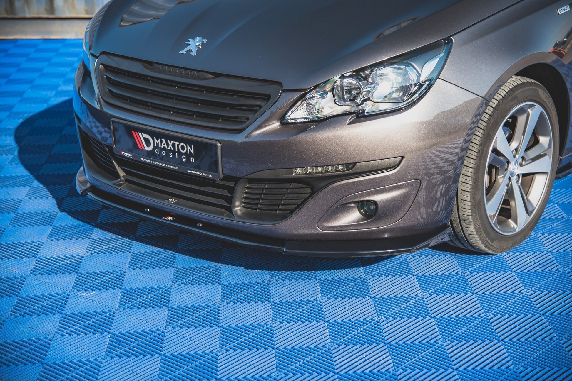 Front Ansatz V.2 für Peugeot 308 Mk2 Facelift schwarz Hochglanz