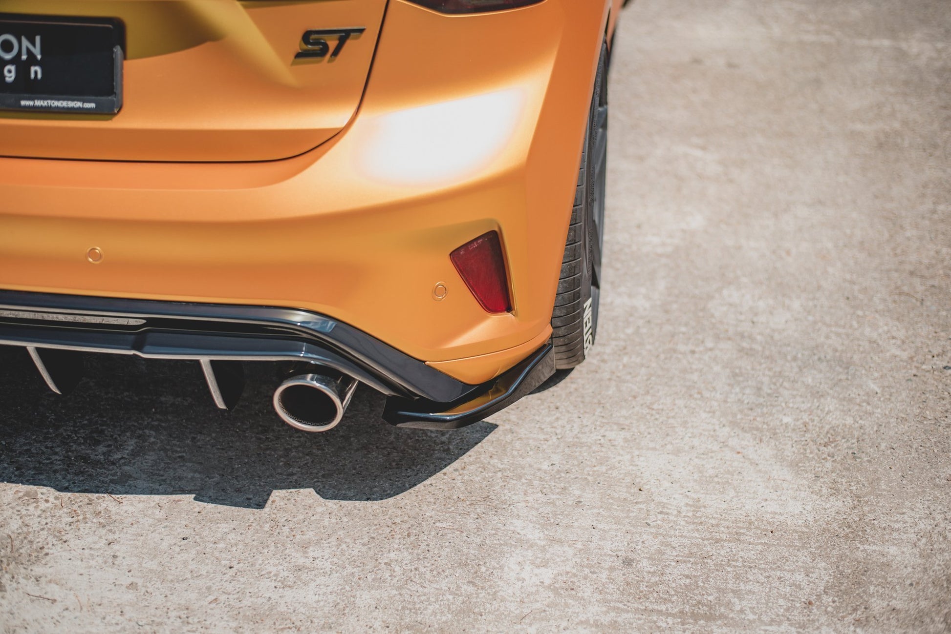 Heck Ansatz Flaps Diffusor V.3 für Ford Focus ST Mk4  schwarz matt