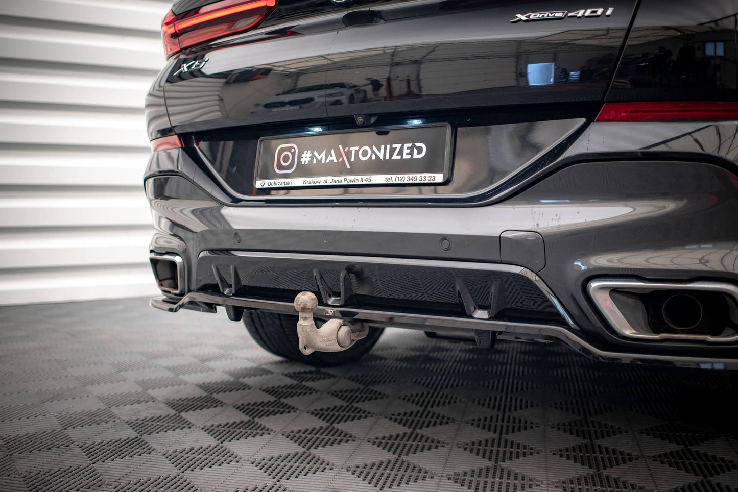 Mittlerer Diffusor Heck Ansatz DTM Look für V.3 BMW X6 M-Paket G06 schwarz Hochglanz