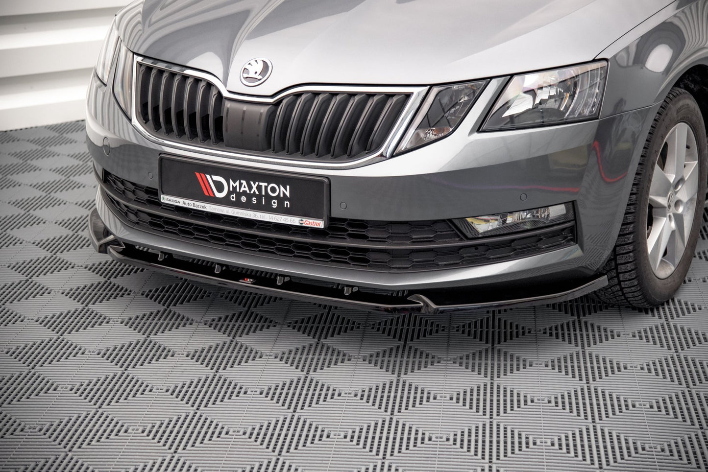 Front Ansatz V.1 für Skoda Octavia Mk3 Facelift schwarz matt