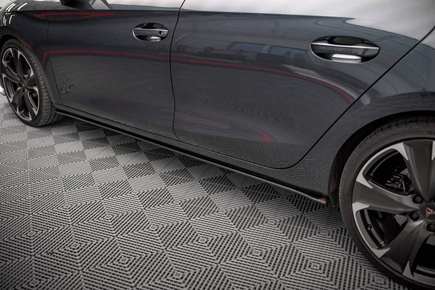Street Pro Seitenschweller Ansatz für Cupra Leon